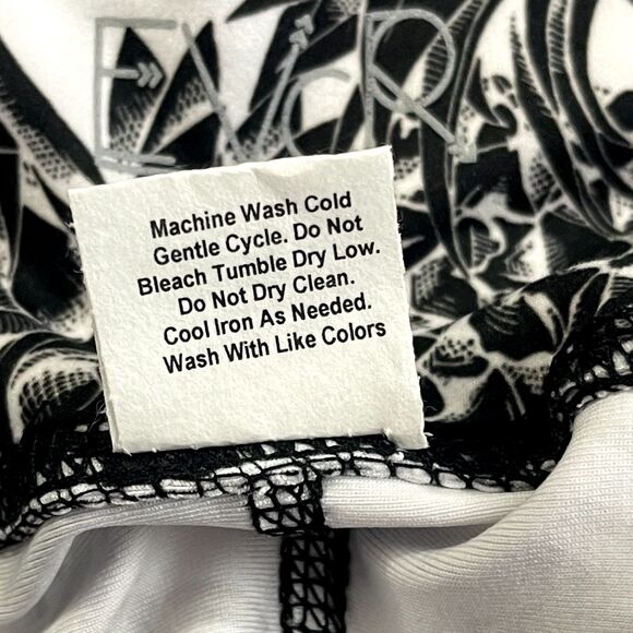 NEW EVCR Evolution Creation 7/8 Leggings Medium Black White Pineapple Print - Picture 7 of 11